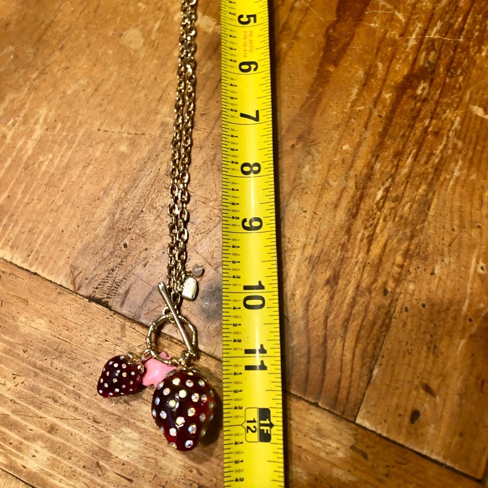 Betsy Johnson Gold Strawberry Charm Necklace w Red Acrylic Crystal Strawberries - Picture 4 of 5